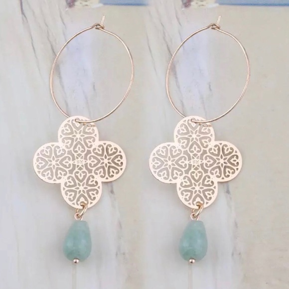 NWT Mint Green + Gold Medallion Hoop Earrings - Picture 1 of 4